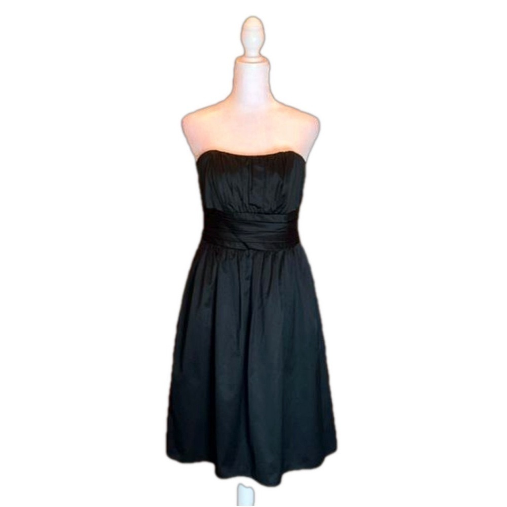 DAVID'S BRIDAL Black Cummerbund Style
Strapless Formal Dress Size 4
